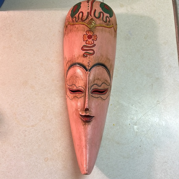 Mask - Picture 3 of 6